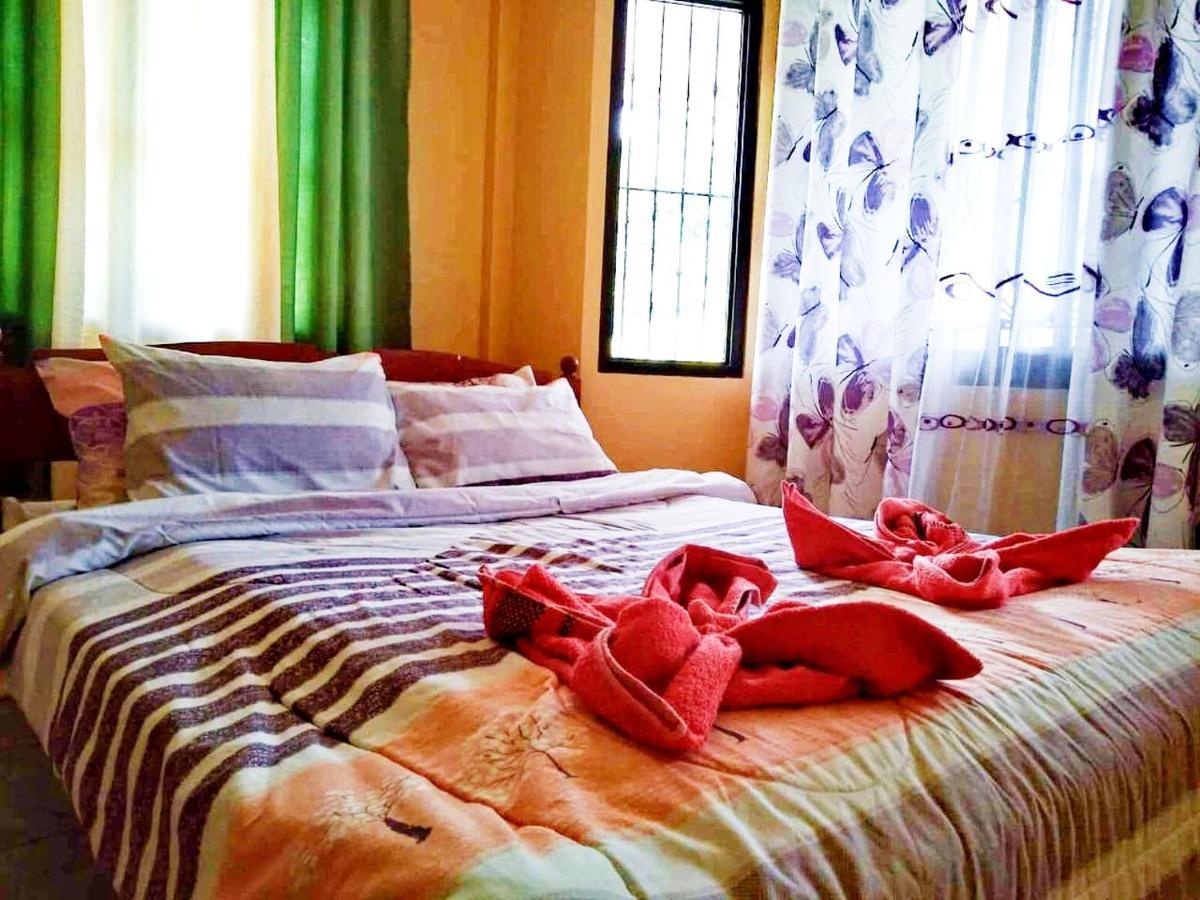 Riverside At Aninuan Accommodation And Food Puerto Galera Ngoại thất bức ảnh