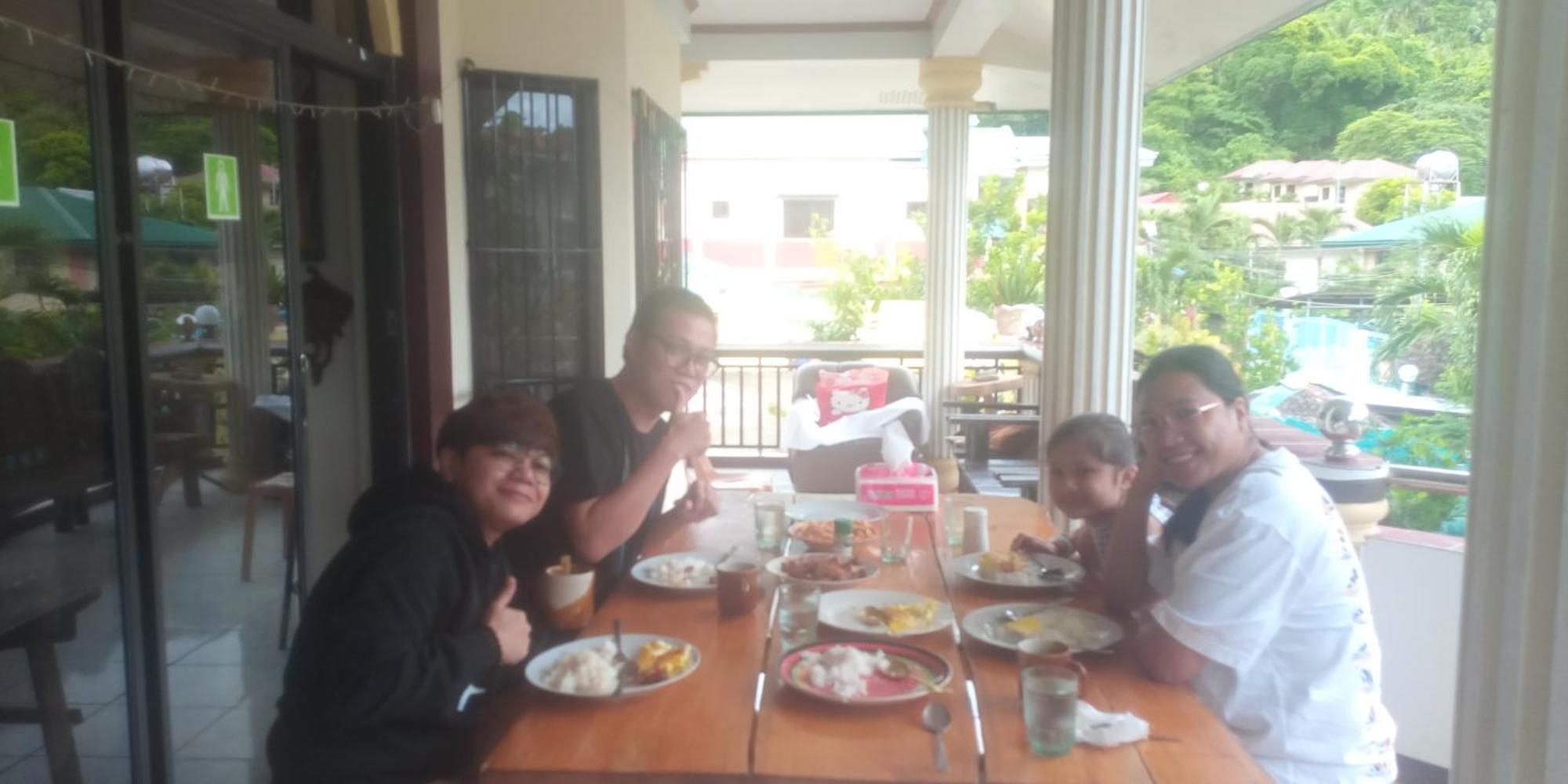 Riverside At Aninuan Accommodation And Food Puerto Galera Ngoại thất bức ảnh